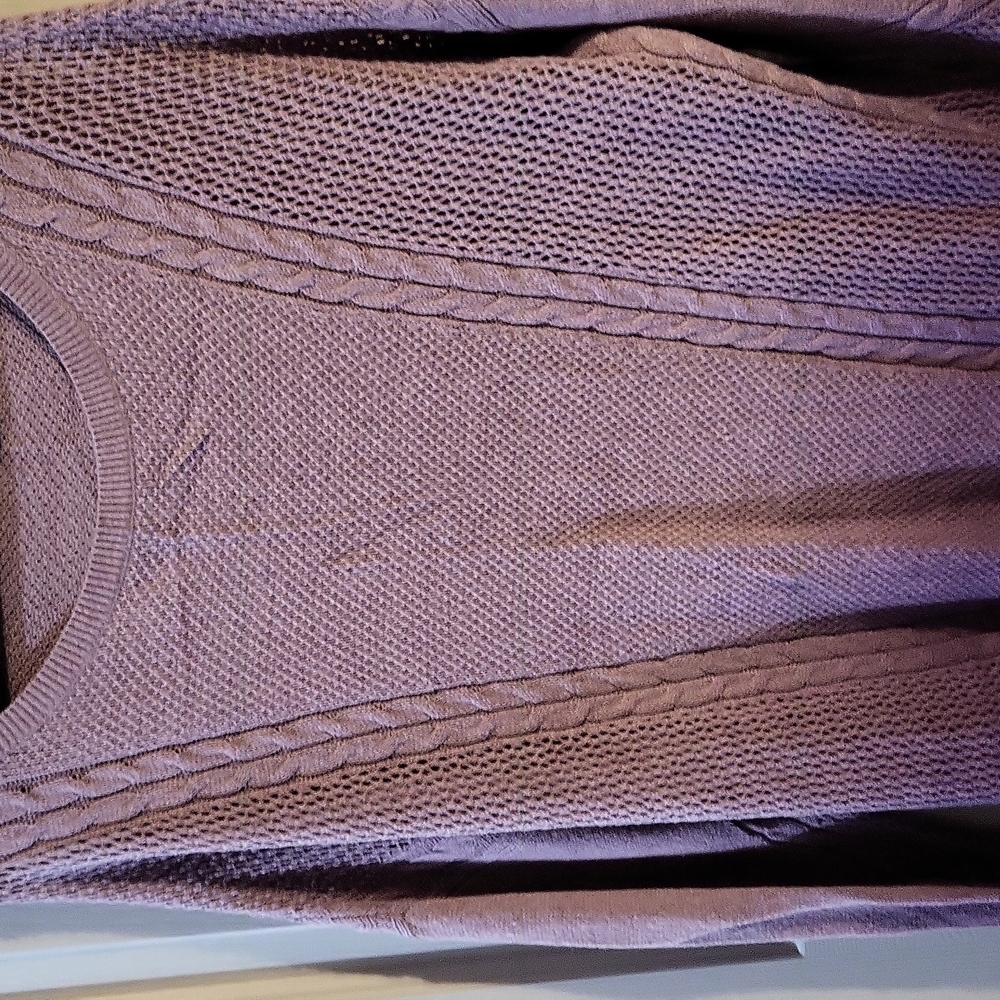 Sweater - Picture 1 of 3